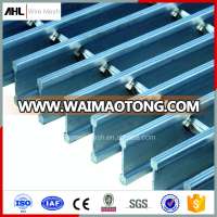 Hot Dipped Galvanized Heavy Duty Catwalk Steel Bar Gratings Webforge Serrated Grating